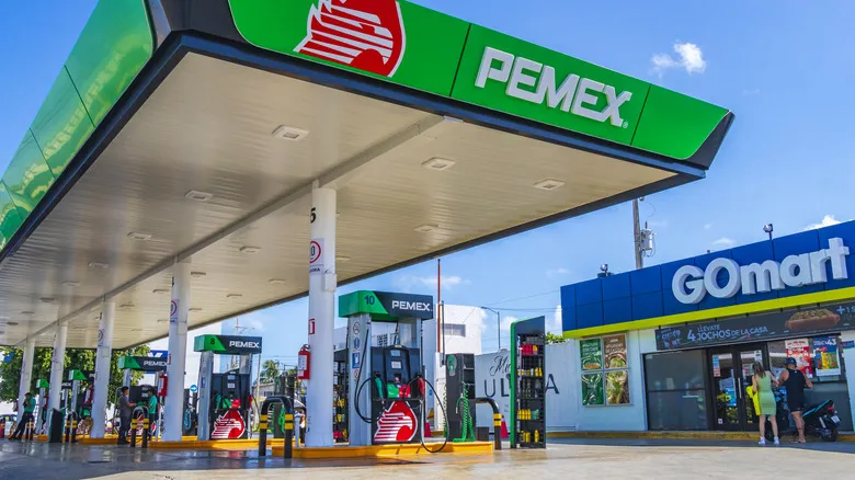 Viajar por México en Auto: Guía Definitiva para Cargar Gasolina sin Riesgos
