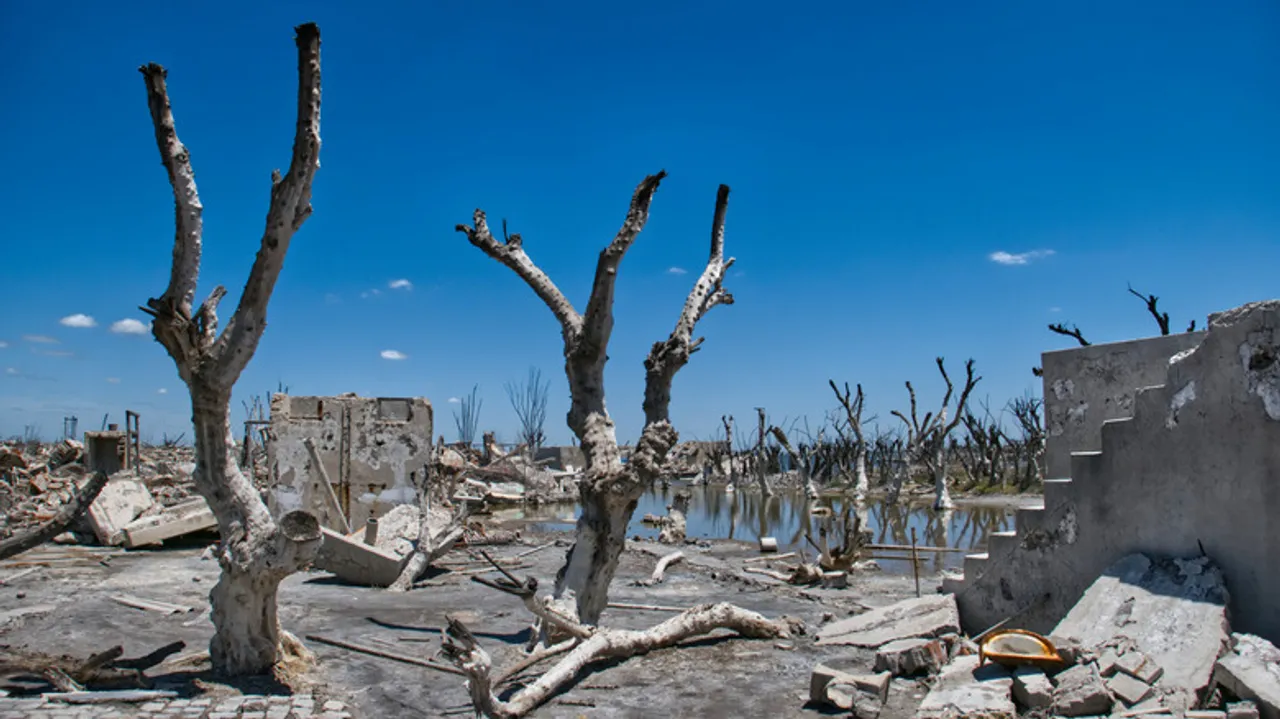 Villa Epecuén: El Fascinante Pueblo Fantasma Sumergido y Resurgido en Argentina