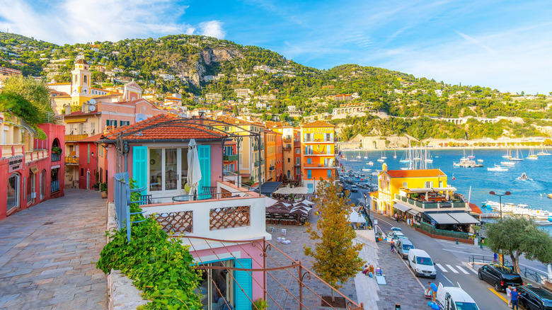 Villefranche-sur-Mer: La Joya Escondida Más Colorida de la Riviera Francesa