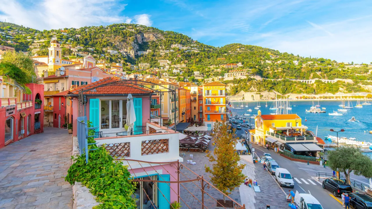 Villefranche-sur-Mer: La Joya Escondida Más Colorida de la Riviera Francesa
