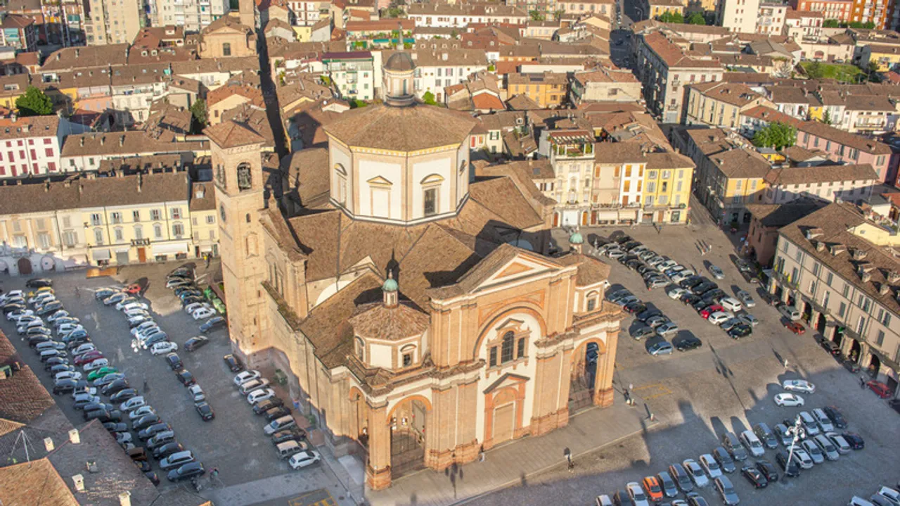 Voghera: Un Tesoro Escondido en Lombardía y Puerta al Oltrepò Pavese