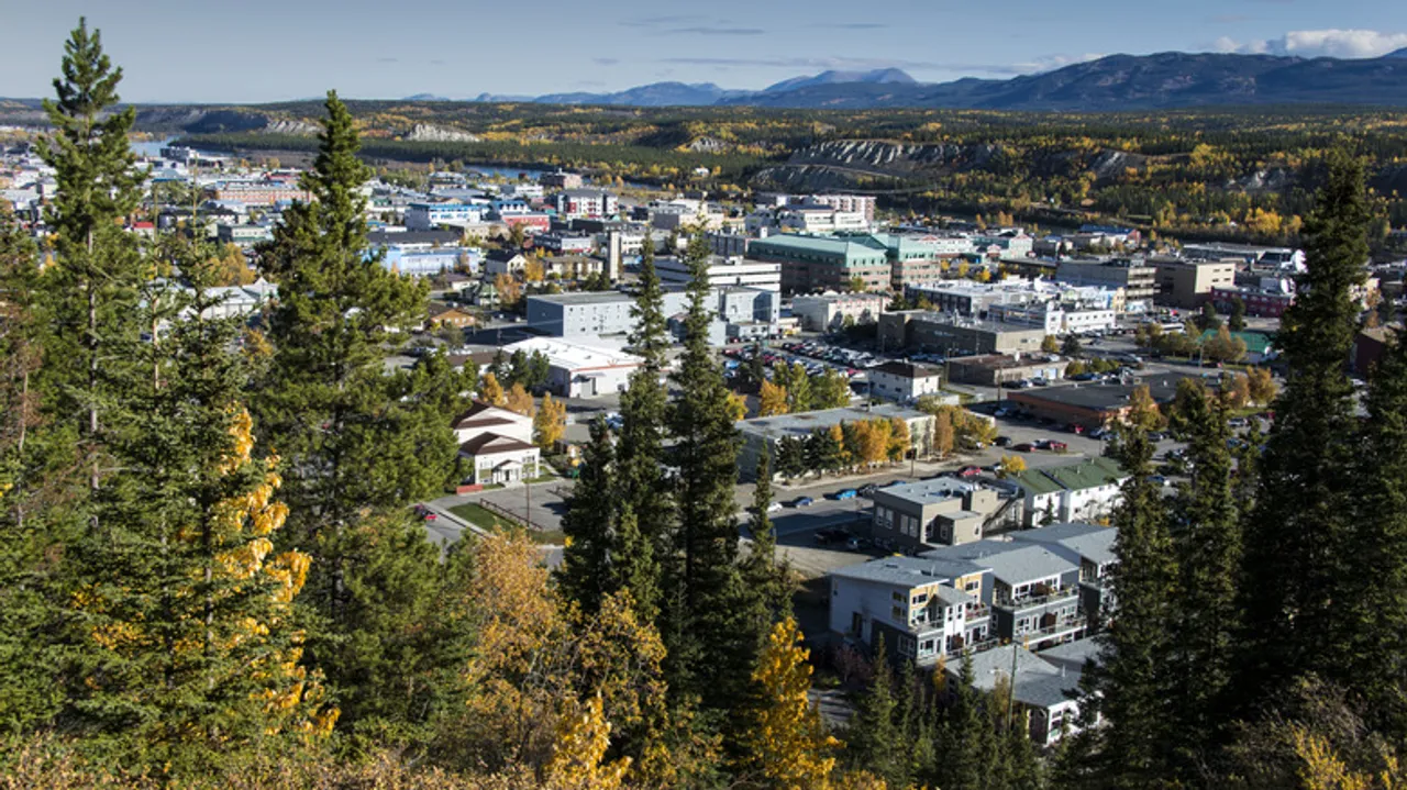 Whitehorse, Yukón: Puerta de Entrada a Aventuras Inolvidables en el Norte Canadiense
