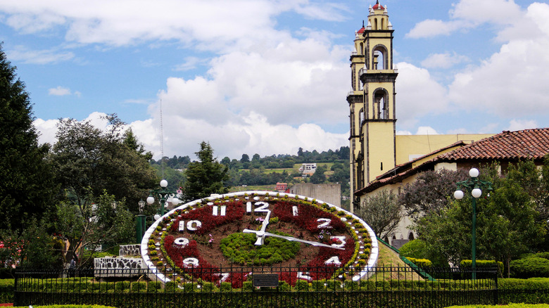 Zacatlán de las Manzanas: Descubre el Encanto del Pueblo Mágico y sus Tesoros Escondidos