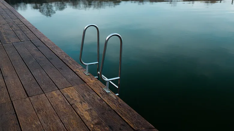 Zakrzowek: Descubre el Oasis de Aguas Cristalinas en Cracovia, Polonia